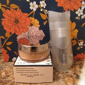 Mary Kay mineral powder foundation and brush